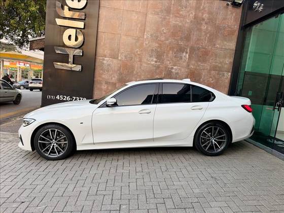 BMW 330i 2.0 16V TURBO GASOLINA SPORT AUTOMÁTICO